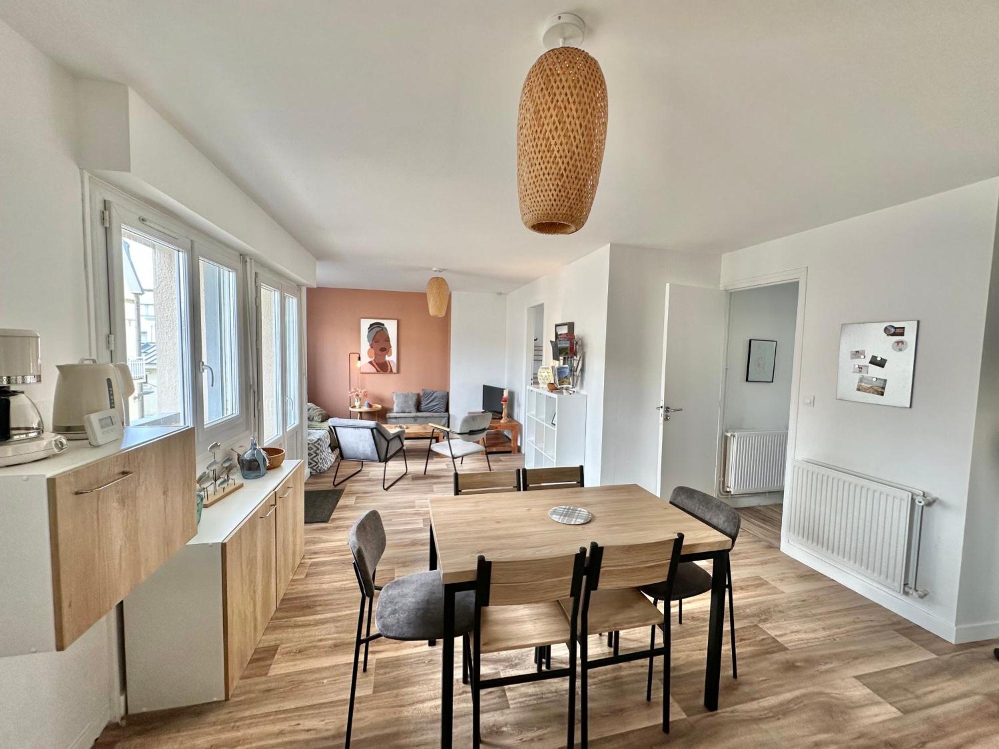 Apartment Balcon - Vue Laterale - 4 A 6 Pers - Lumineux